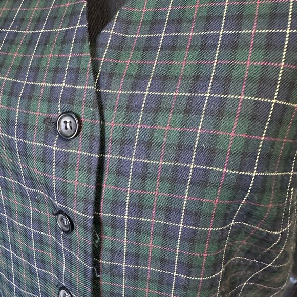 Vintage Karen Scott Green Black Flannel Vest – Cozy Plaid Layer - Picture 5 of 6